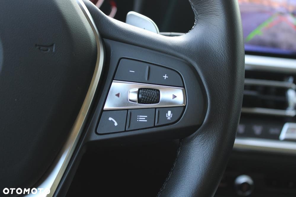 BMW Seria 3 - 26
