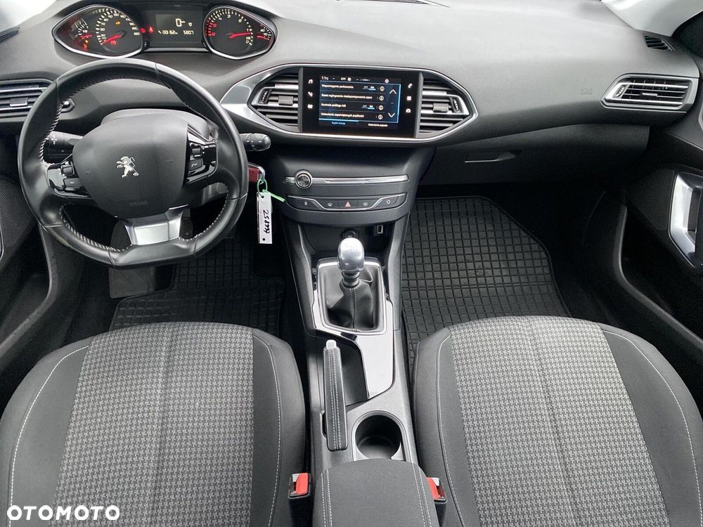 Peugeot 308 - 23