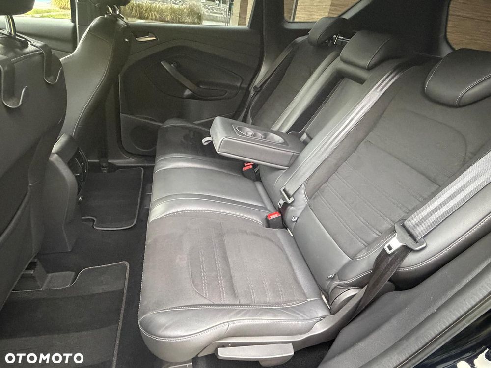 Ford Kuga 2.0 TDCi 4x4 ST-Line - 12