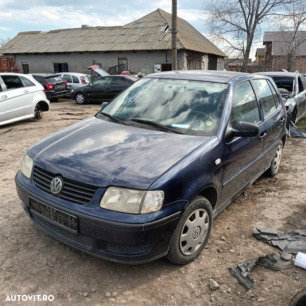 Dezmembrari  VW POLO (6N2)  1999  > 2001 1.4 Benzina