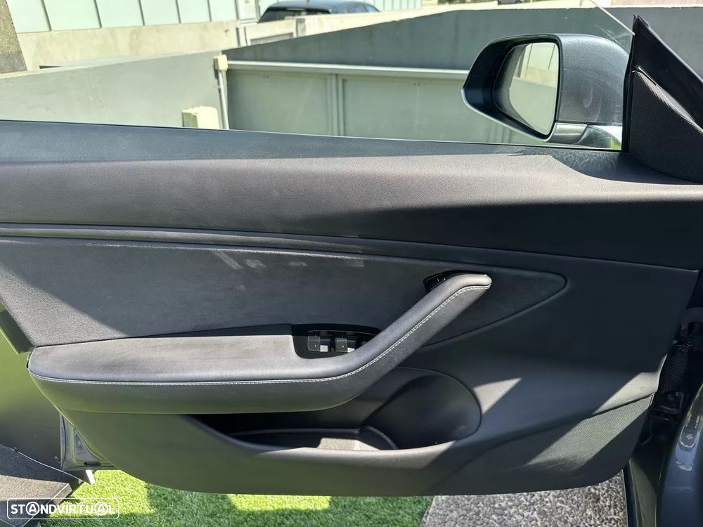 Tesla Model 3 Standard Range Plus RWD - 28