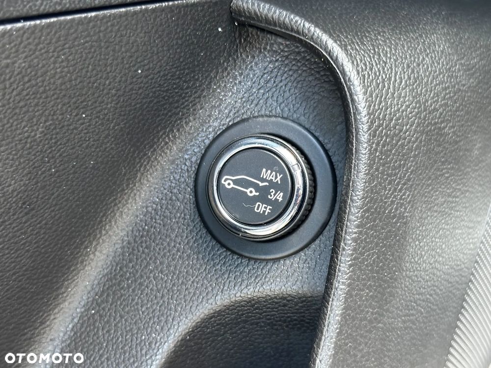 Opel Insignia - 29