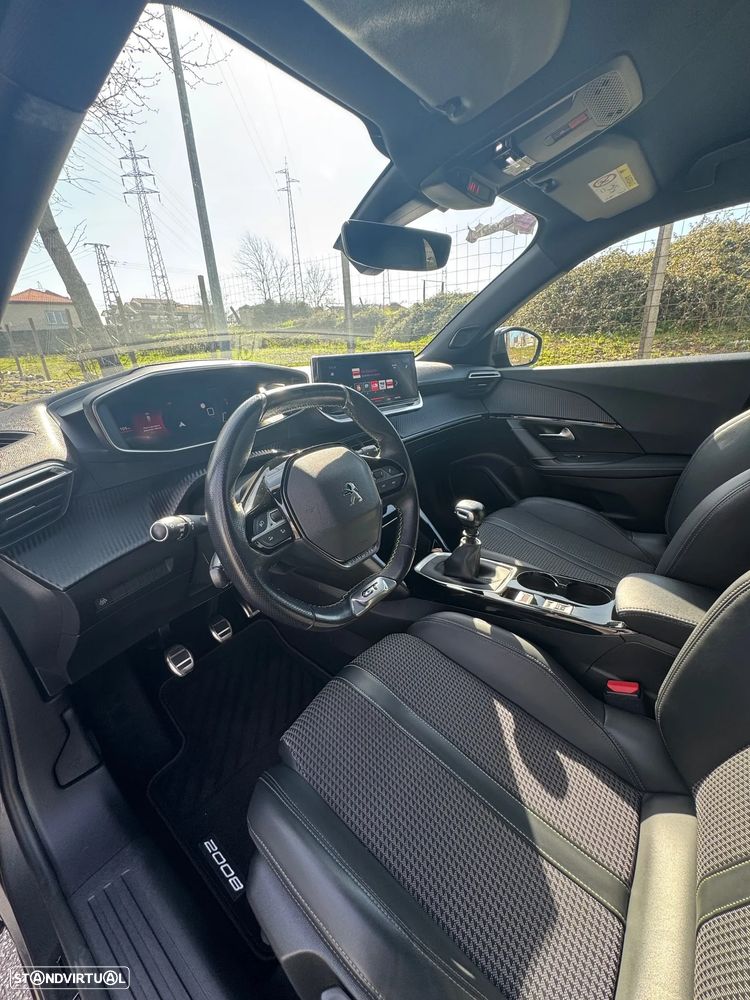 Peugeot 2008 1.2 PureTech GT Line - 16