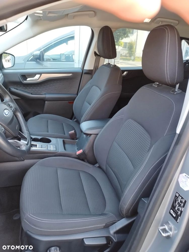 Ford Kuga 2.0 EcoBlue 4x4 TITANIUM - 26