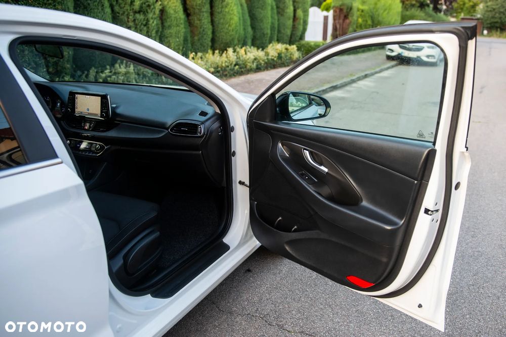 Hyundai i30 1.4 T-GDI YES - 36