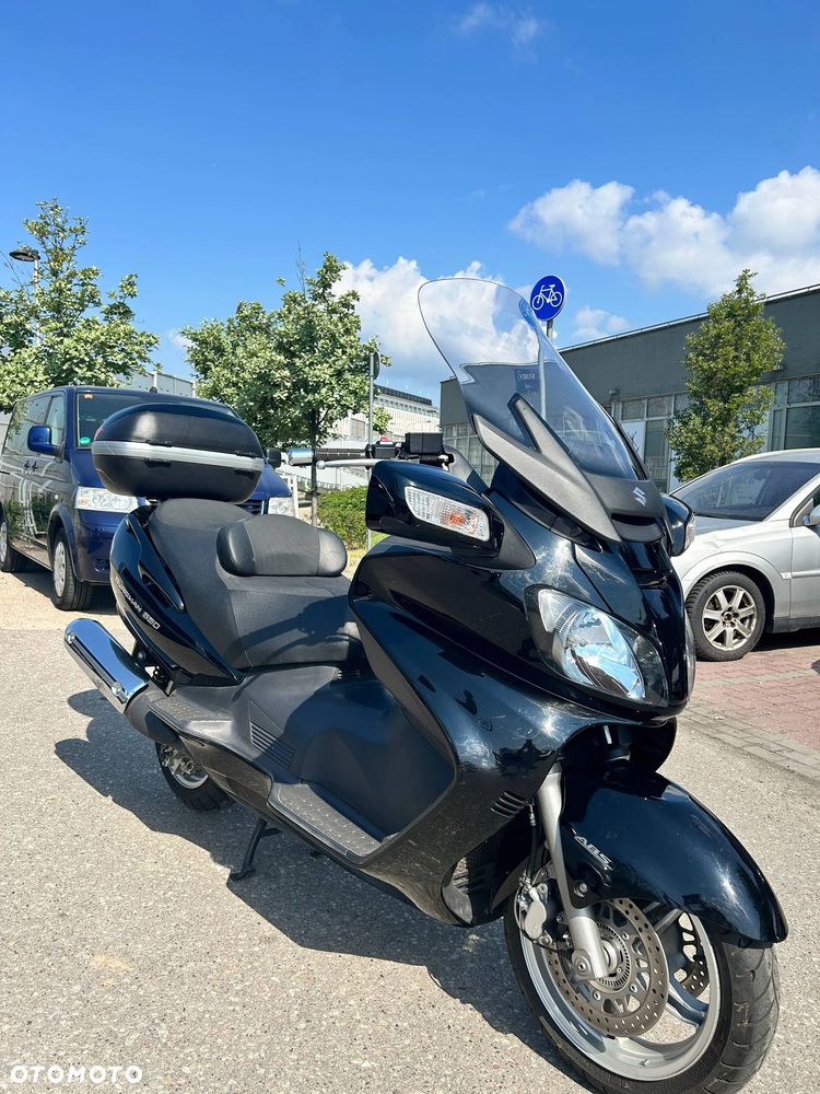 Suzuki Burgman - 5
