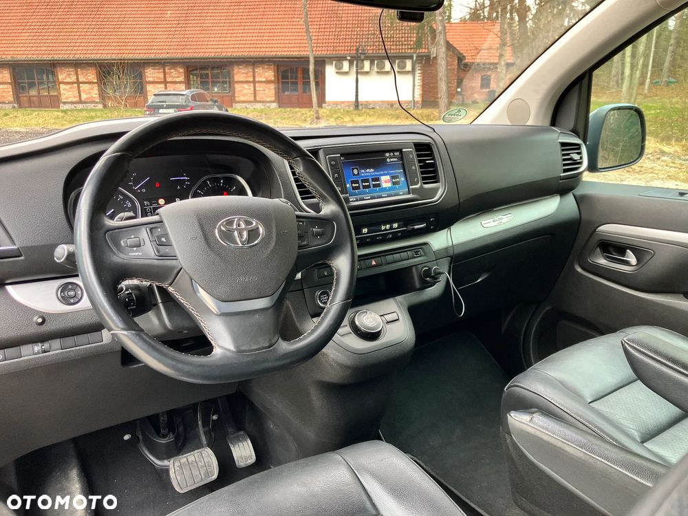 Toyota Proace Verso - 11