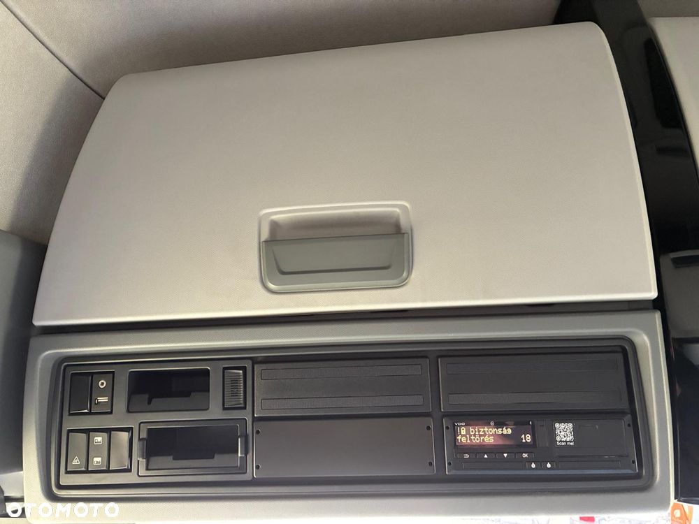 Renault T480 X-LOW - 18