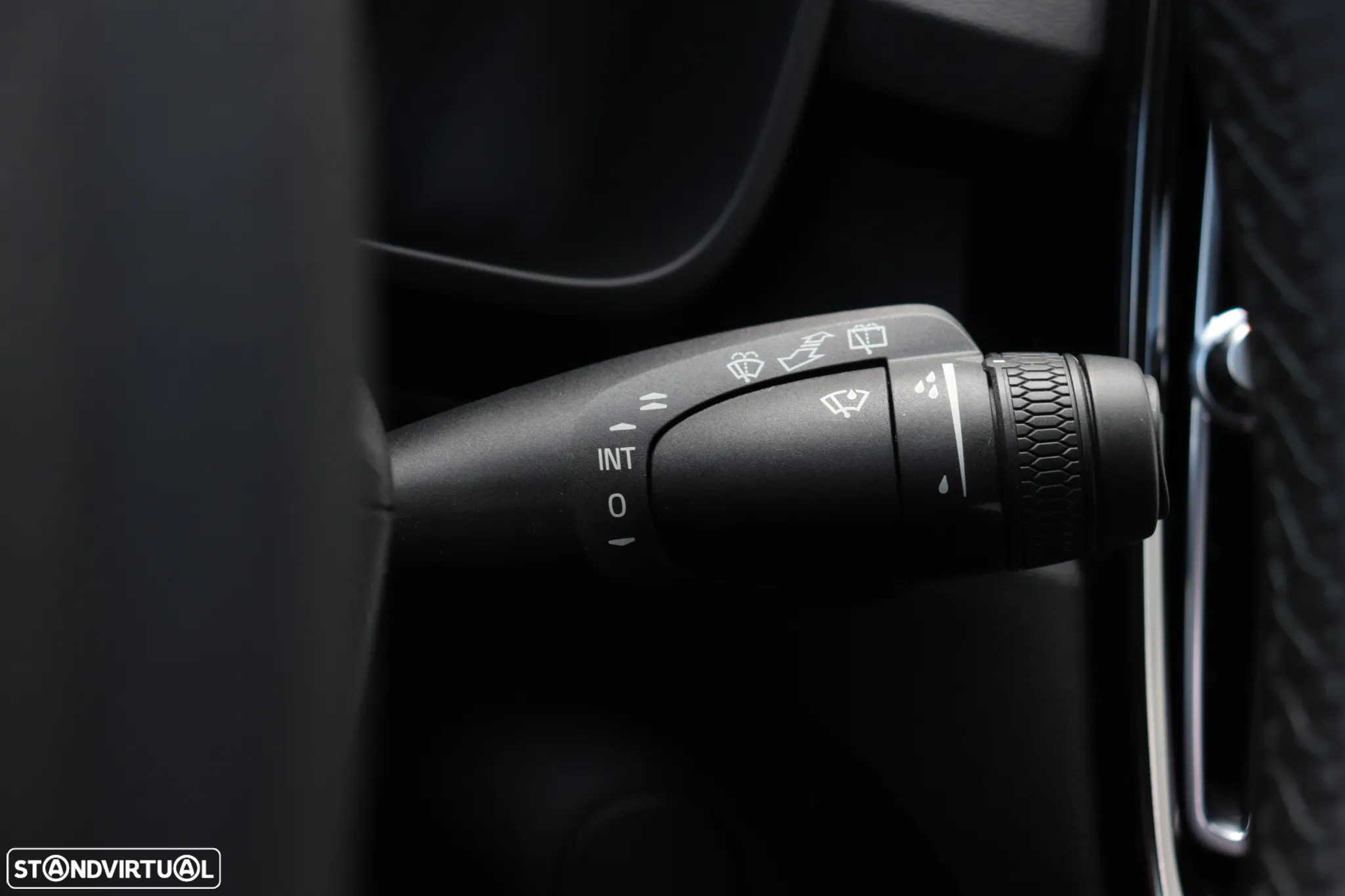 Volvo XC 40 Recharge Core - 24