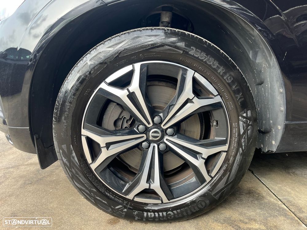 Volvo XC 60 2.0 B4 R-Design Geartronic - 14