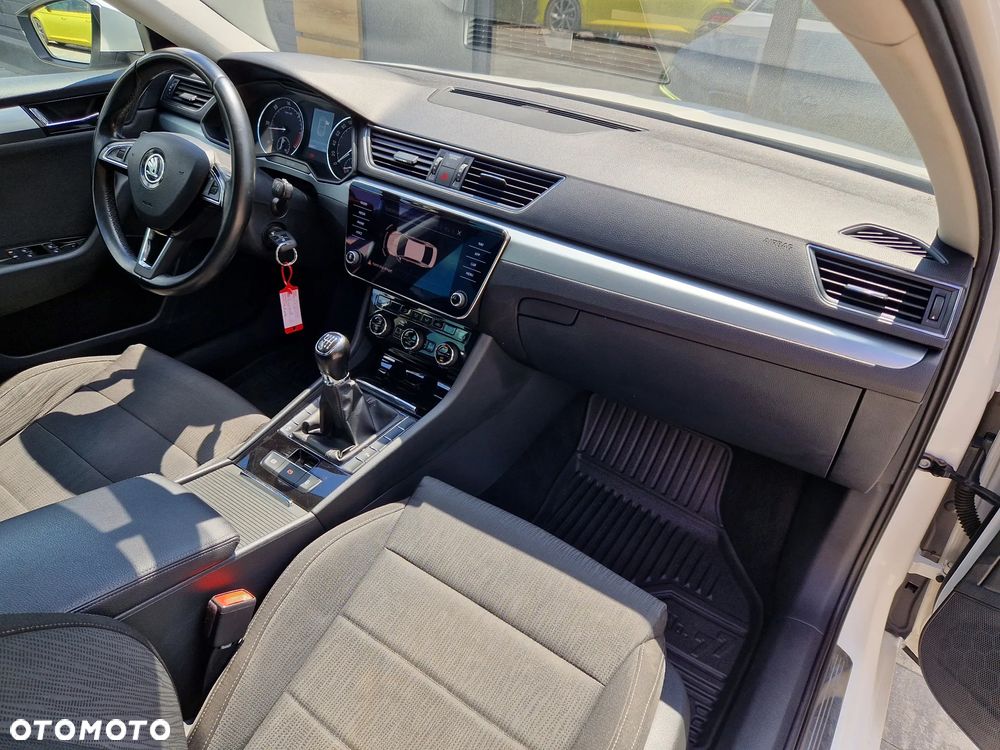 Skoda Superb 2.0 TDI Style - 18