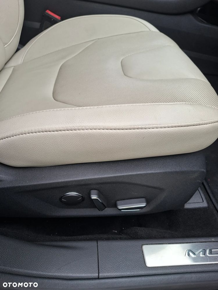 Ford Mondeo 2.0 TDCi Titanium PowerShift - 18