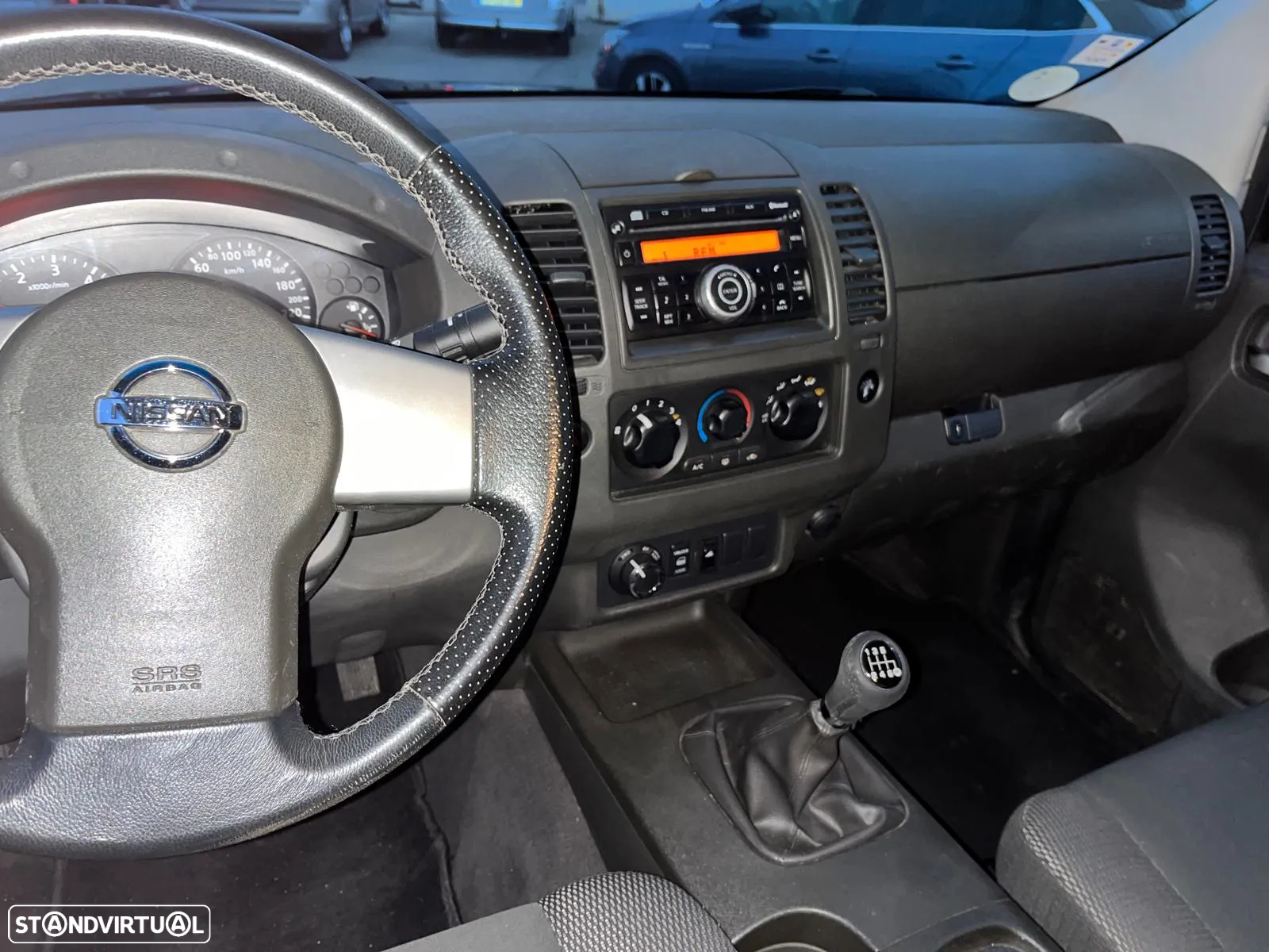 Nissan Navara 2.5 dCi KC SE 4WD - 6
