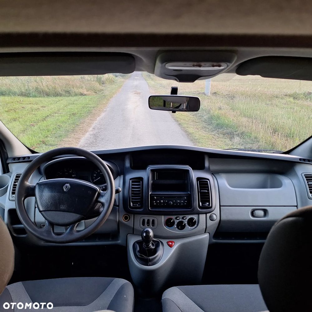 Renault Trafic - 21