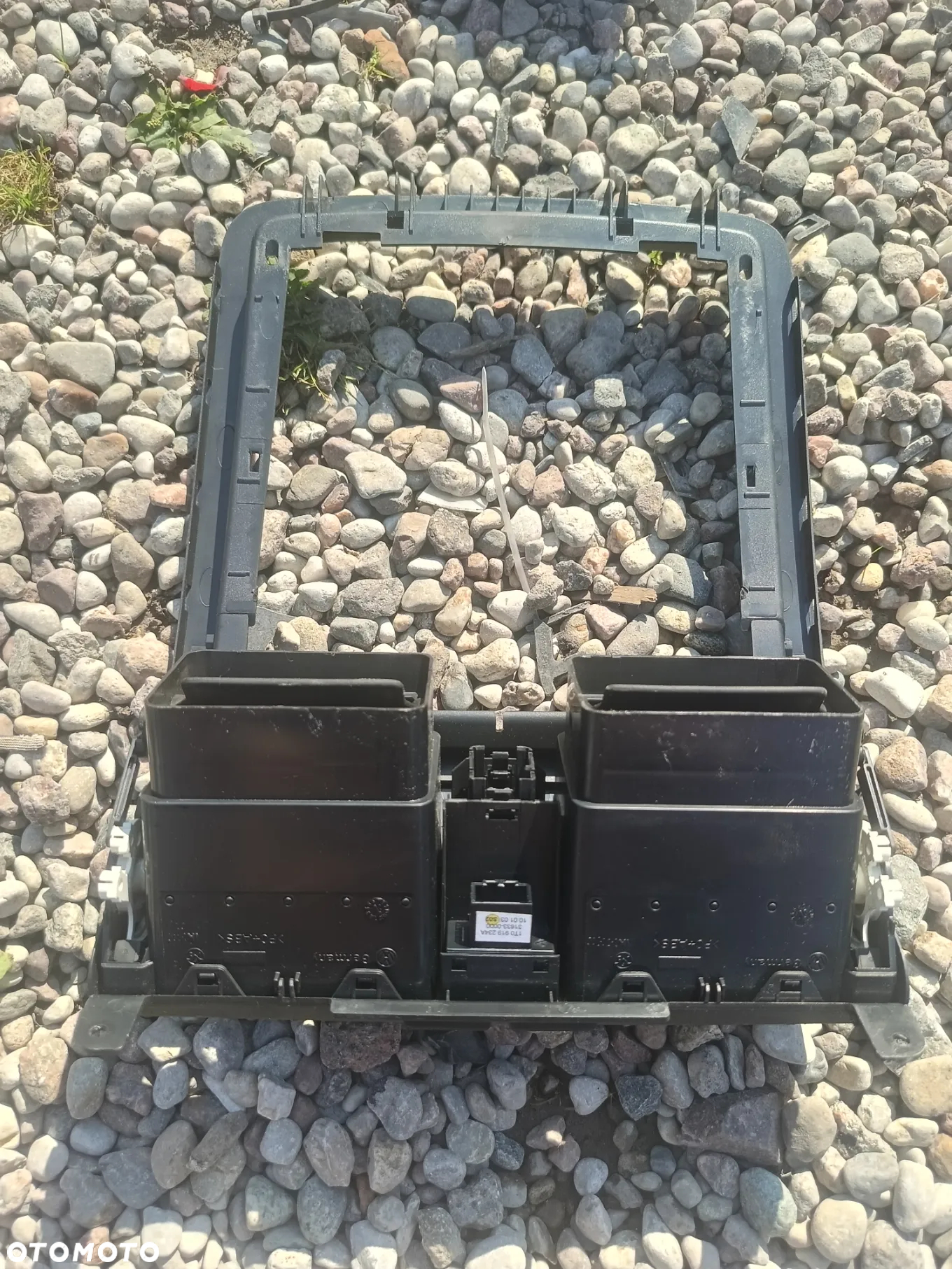 KRATKI NAWIEWU PANEL ŚRODKOWE VW TOURAN 1T1819728A - 2