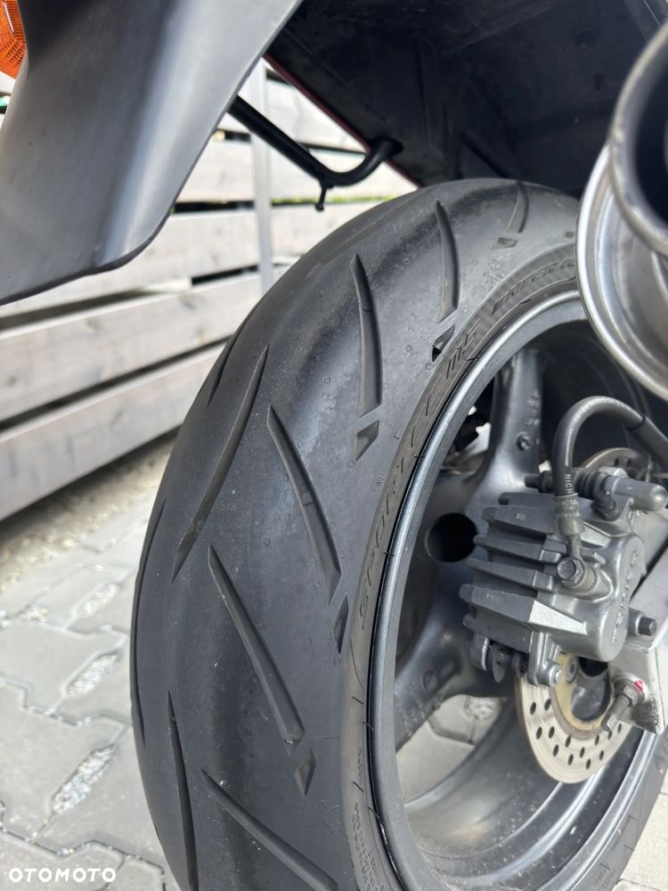 Kawasaki ZR - 6