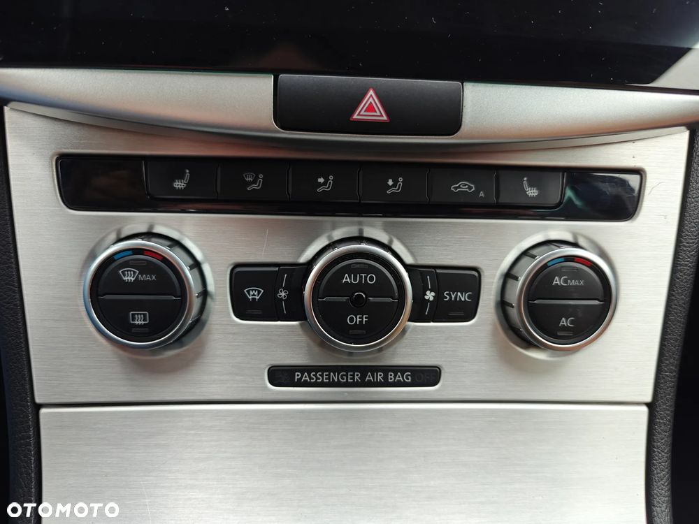 Volkswagen Passat 2.0 TDI Highline - 18