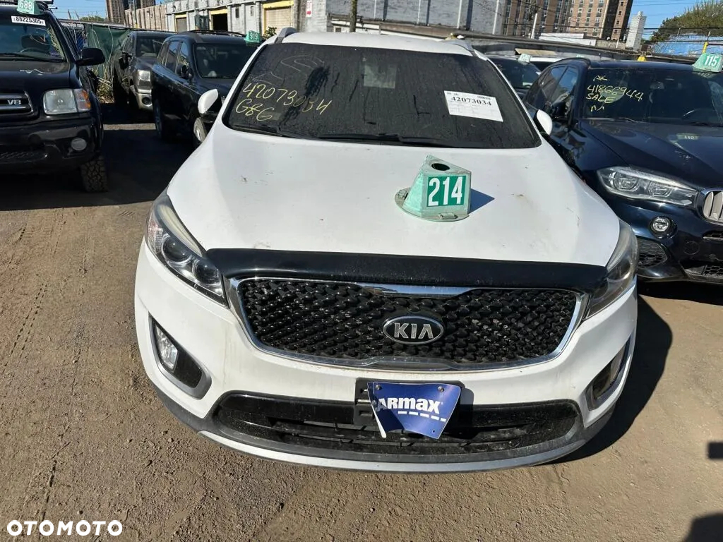 Kia Sorento - 2