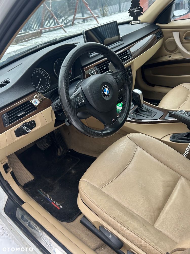 BMW Seria 3 318i Edition Exclusive - 7