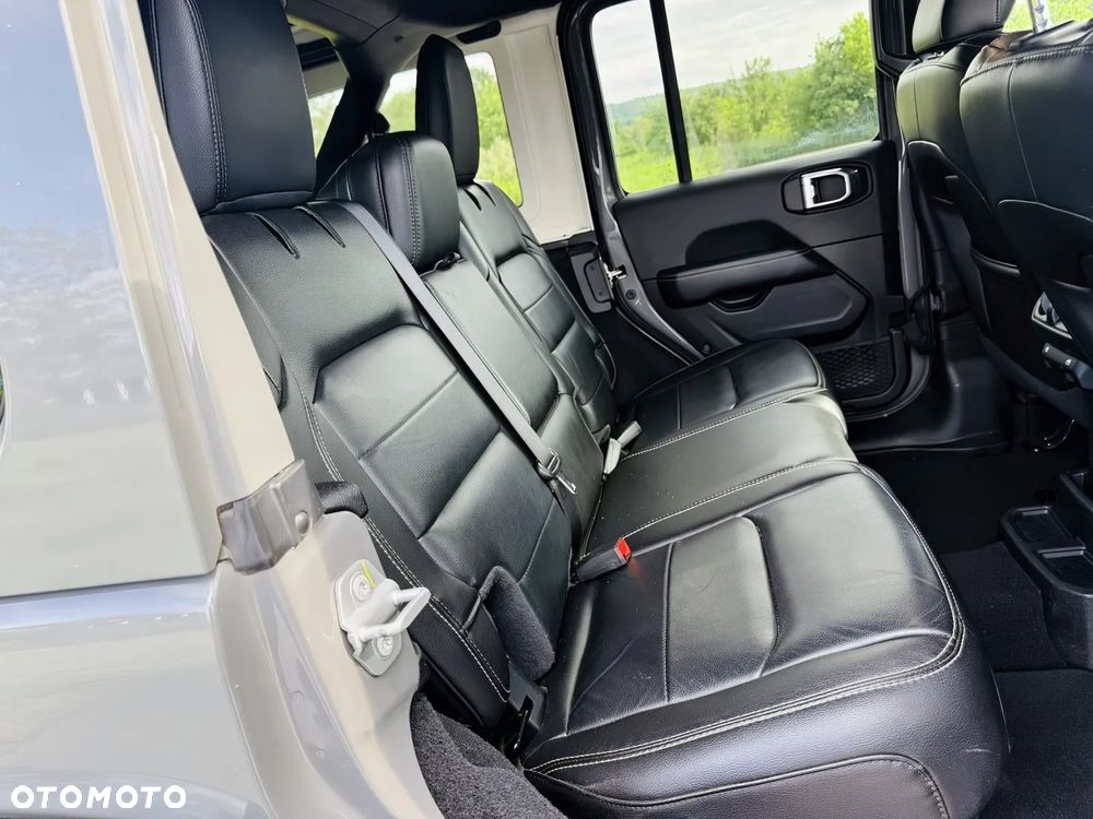 Jeep Wrangler Unlimited 2.0 4xe Plug-In Hybrid Hardtop Sahara - 12