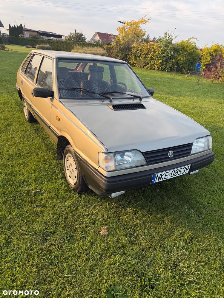 Polonez Caro