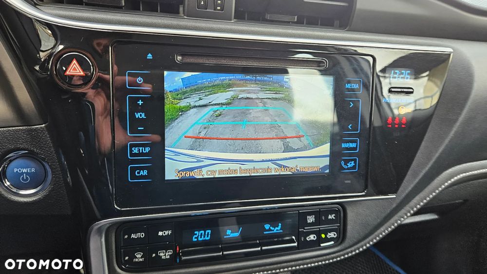Toyota Auris - 15