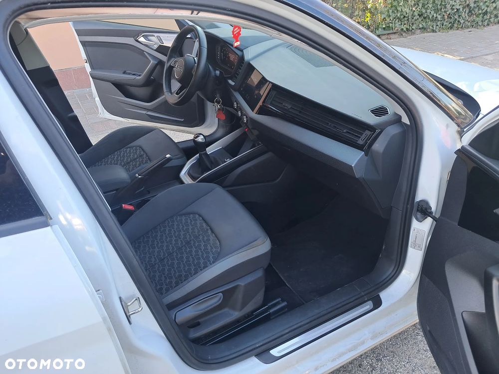 Audi A1 Sportback 25 TFSI advanced - 6