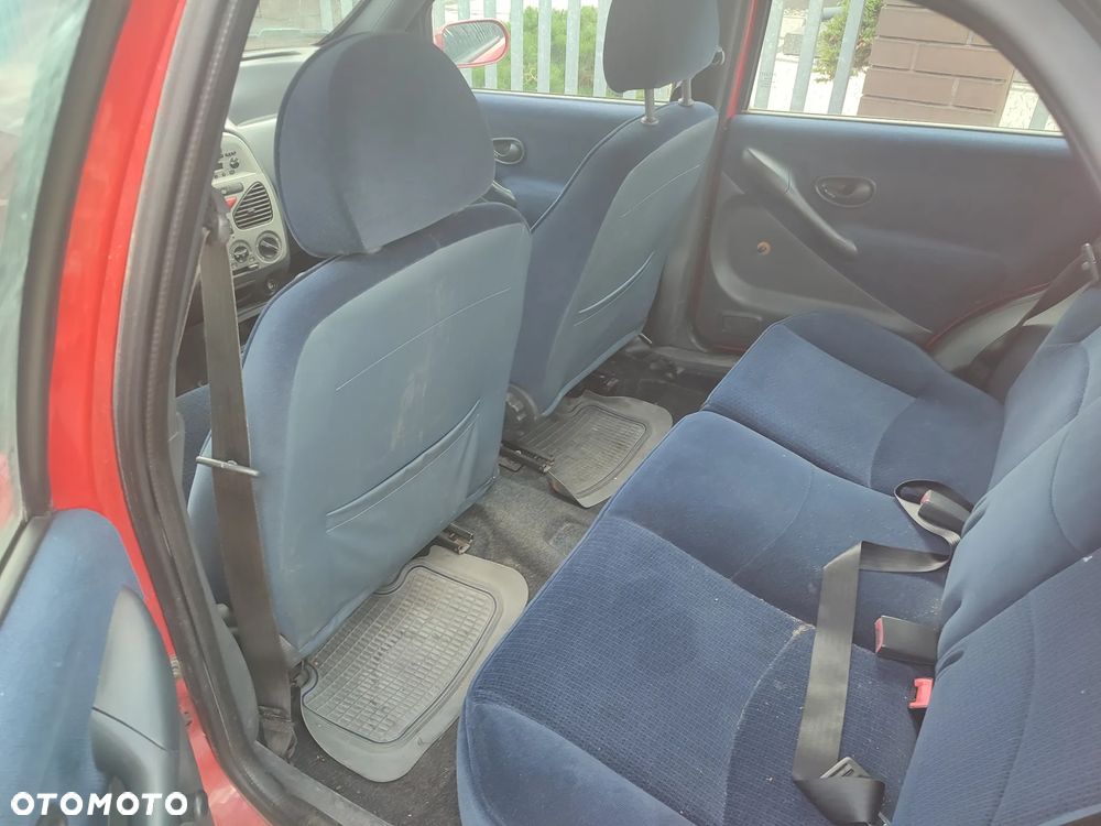 Fiat Albea 1.2 16V Actual / EL - 8