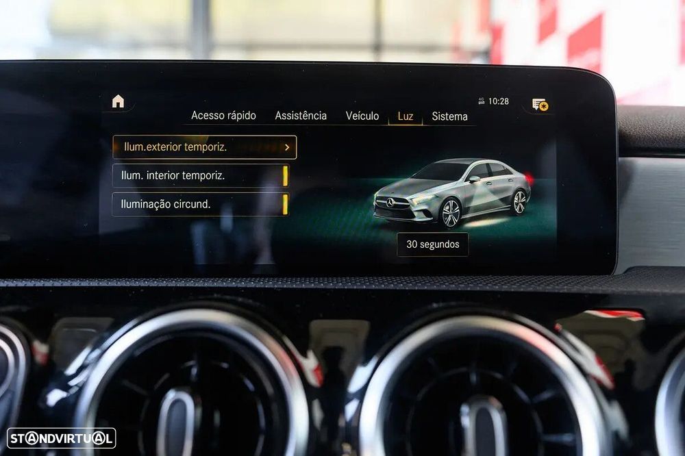 Mercedes-Benz A 180 Limousine d AMG Line Aut. - 56