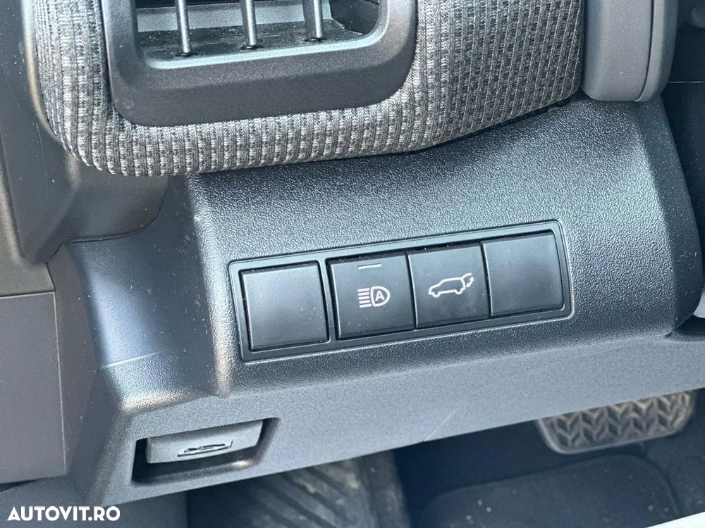 Toyota BZ4X 150 KW FWD (4x2) Luxury - 11