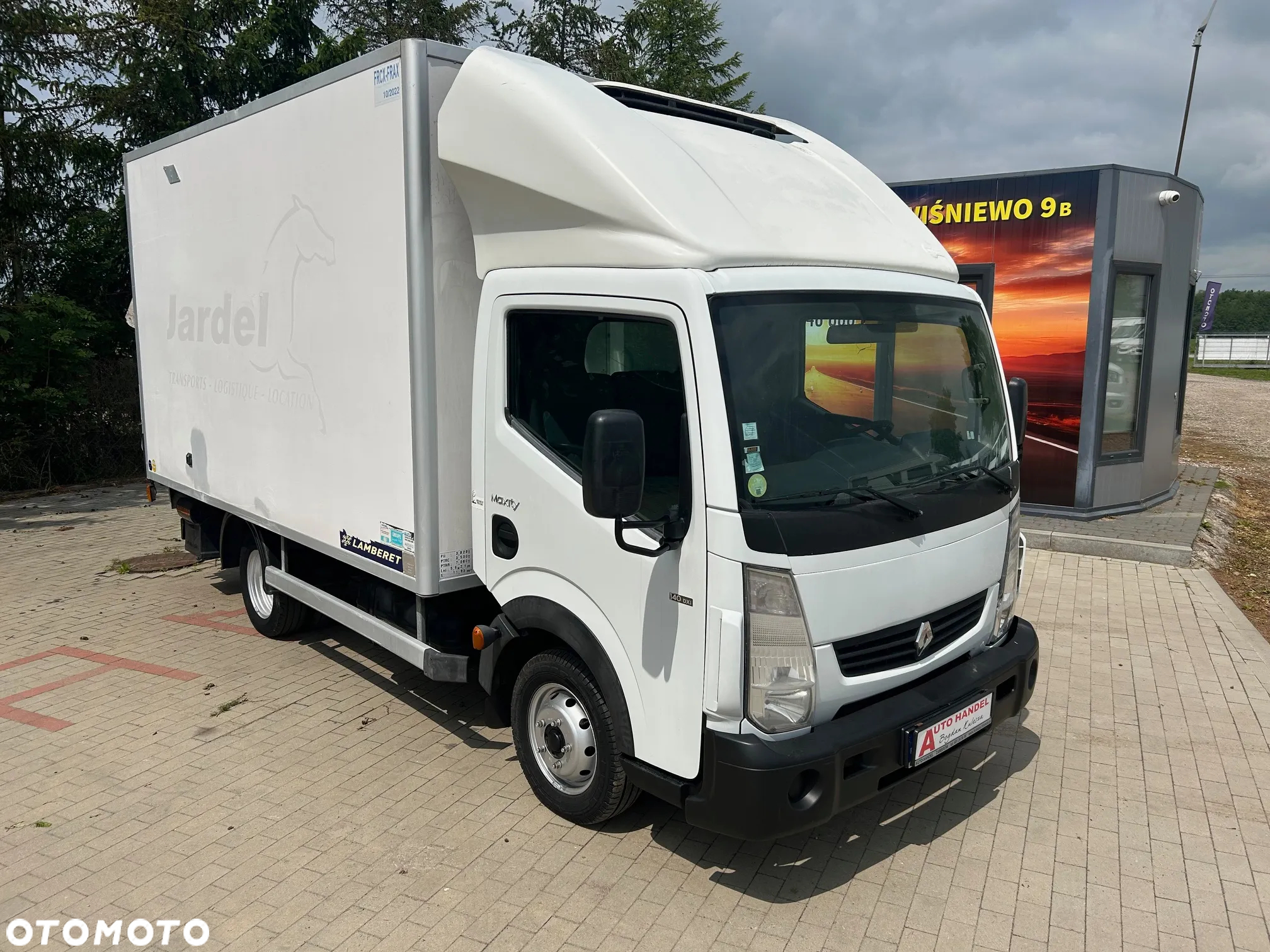 Renault Maxity - 6