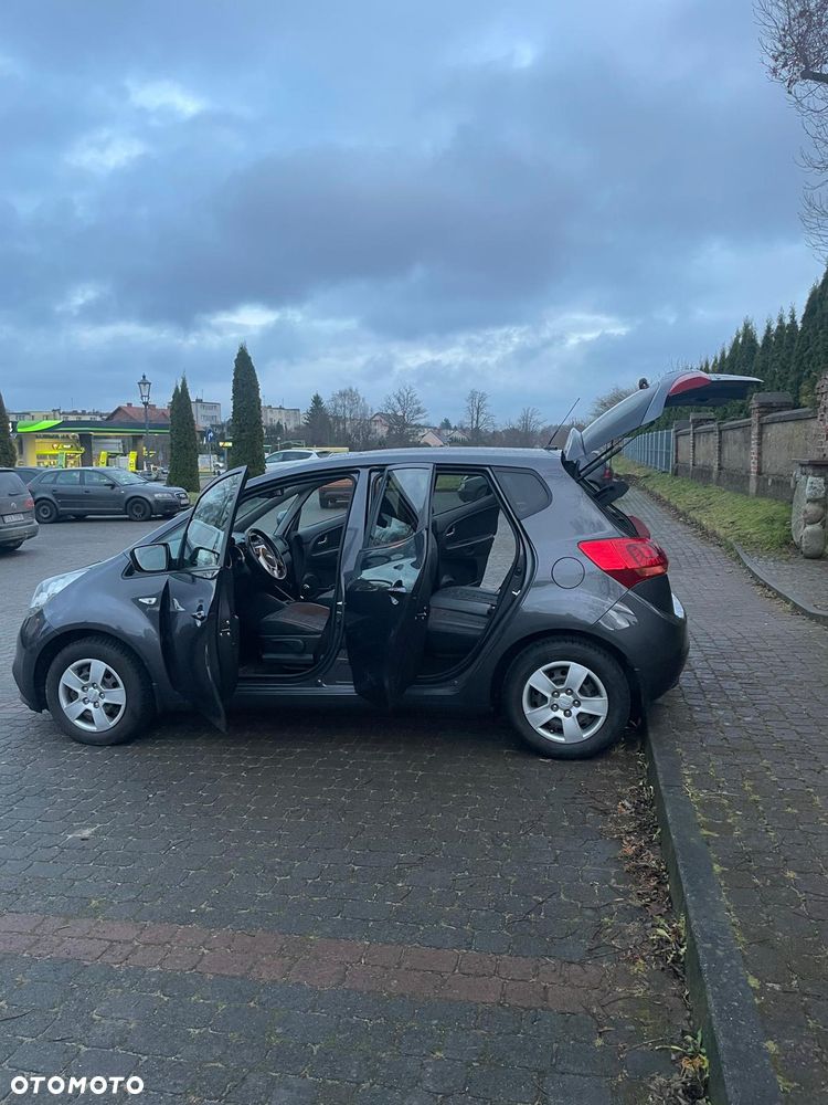 Kia Venga 1.6 Smart - 10