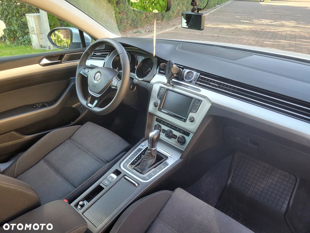 Volkswagen Passat 2.0 TDI BMT Comfortline DSG - 20