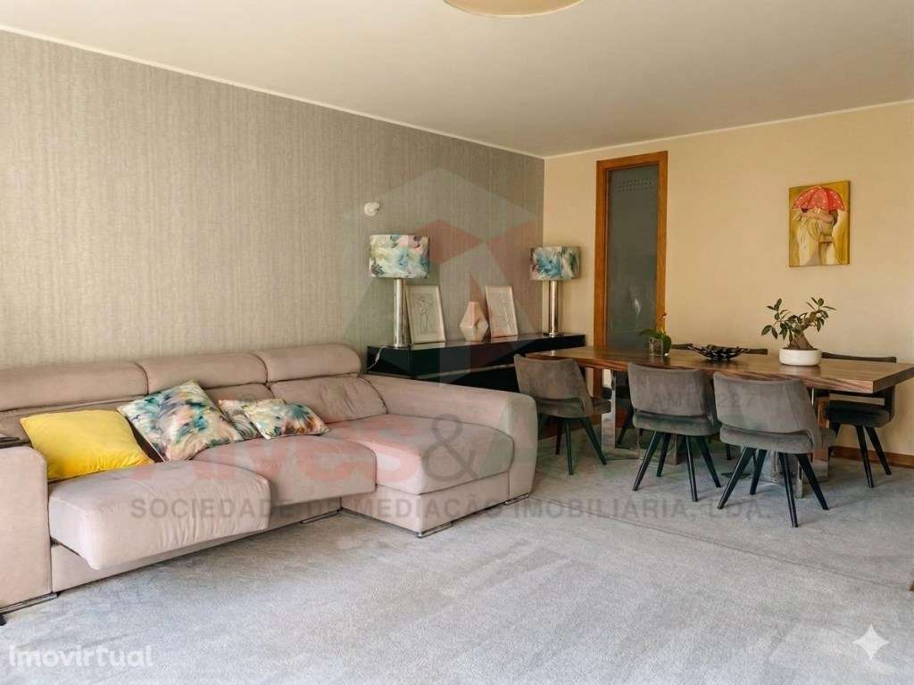 Apartamento T2+1 Centro da Maia - 2 Lugares de Garagem - Grande imagem: 4/15