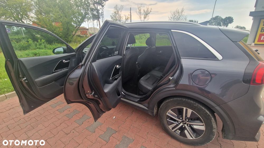 Kia Niro 1.6 GDI Hybrid Business Line - 8
