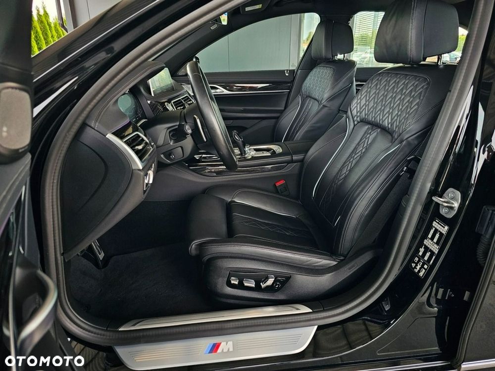BMW Seria 7 - 40