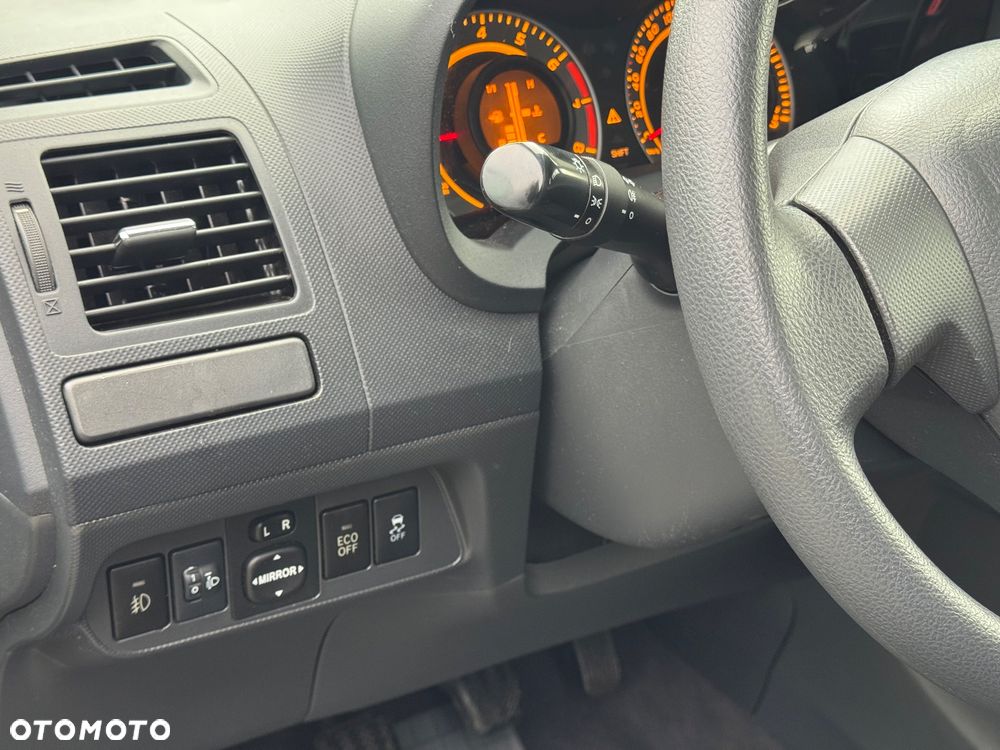 Toyota Auris 1.33 VVT-i - 30