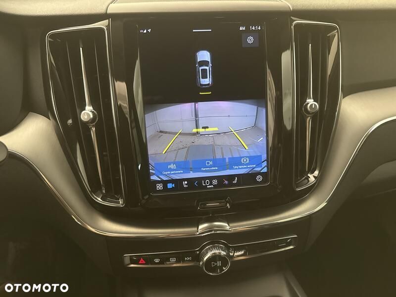 Volvo XC 60 B4 B Momentum Pro - 15