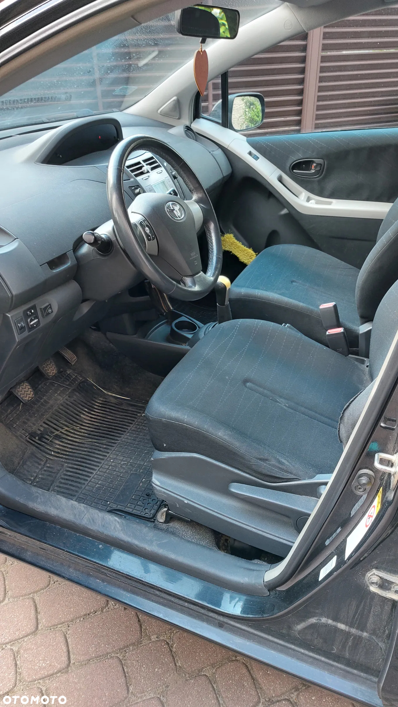 Toyota Yaris 1.3 Terra - 5