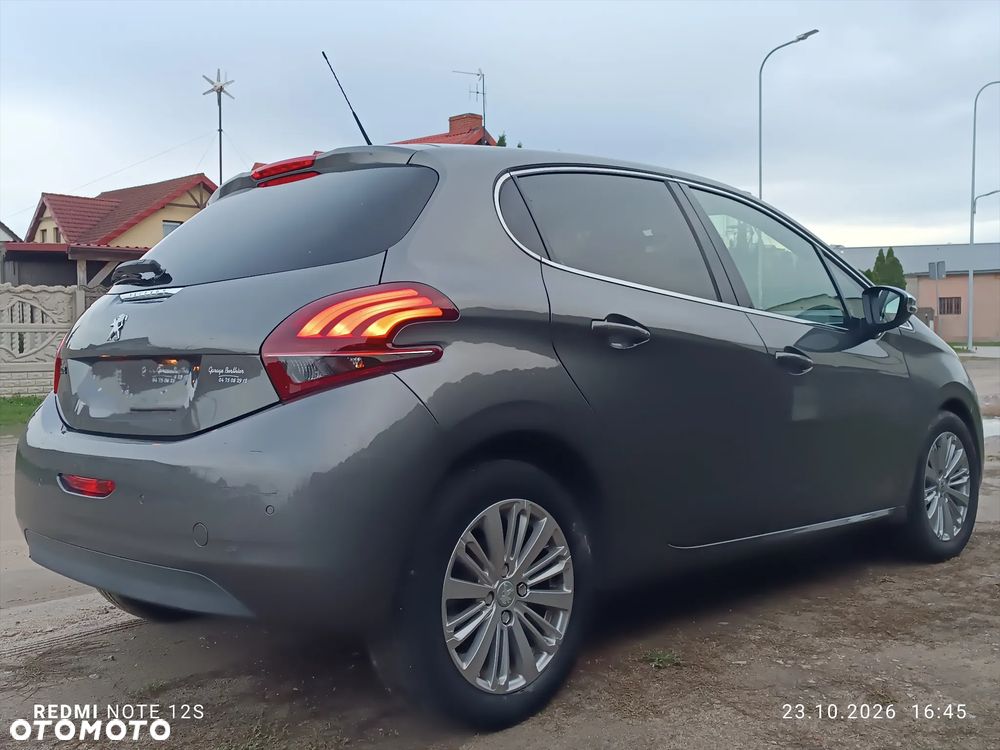Peugeot 208 2018 photo 4