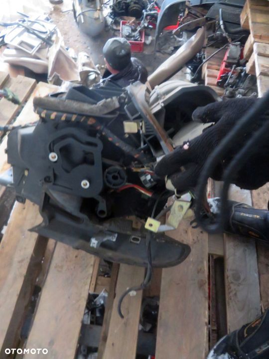 NAGRZEWNICA 7 II E32 1382845 532933811A BMW 1986-1994 - 3