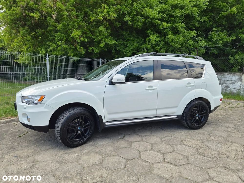 Mitsubishi Outlander 2.2 DI-D 4WD TC-SST Intense - 12