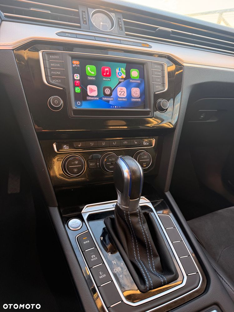 Volkswagen Passat - 39