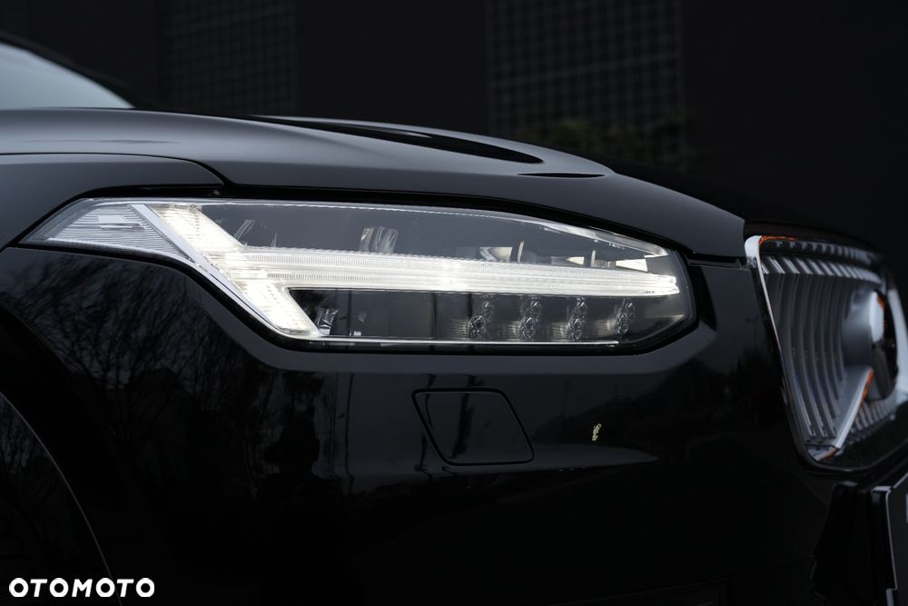 Volvo XC 90 T8 AWD Plug-In Hybrid Inscription 7os - 28