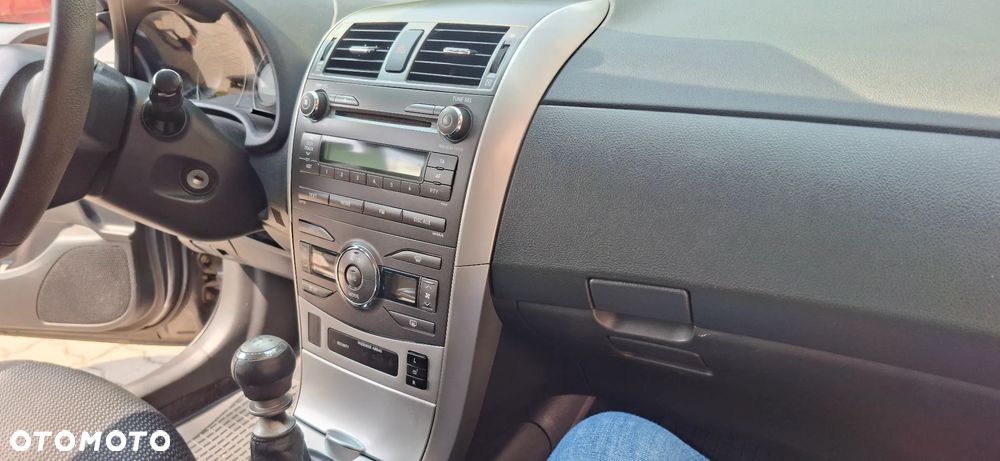 Toyota Corolla 1.6 Premium - 13