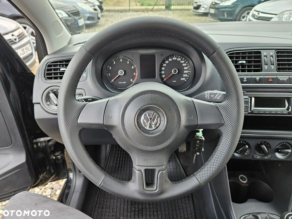 Volkswagen Polo - 14