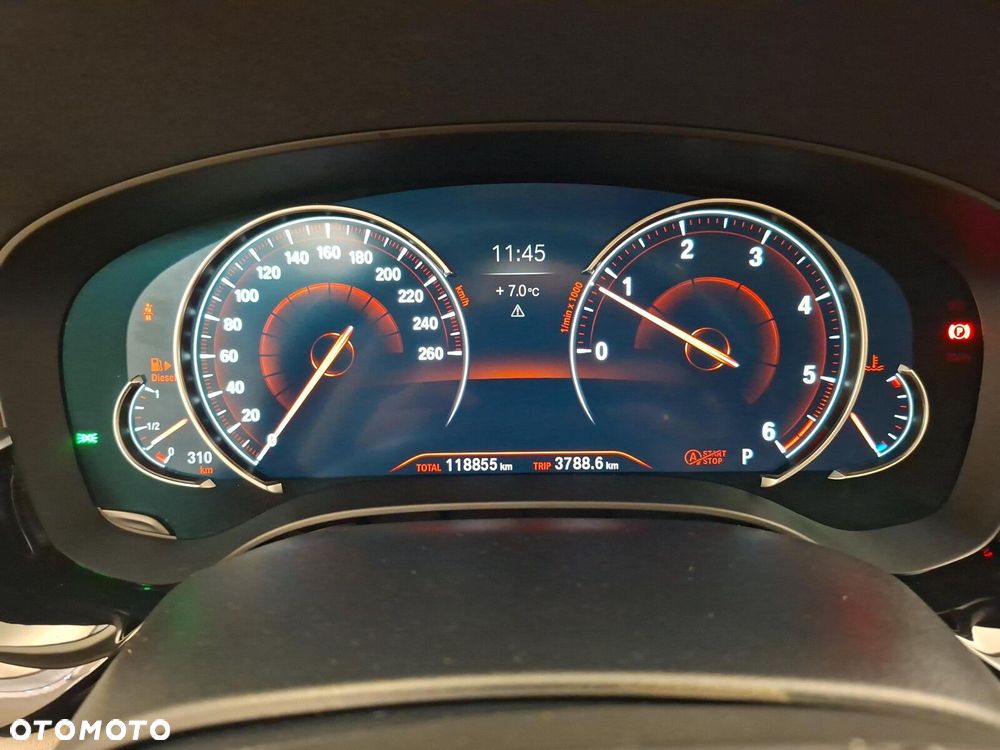 BMW Seria 5 - 16