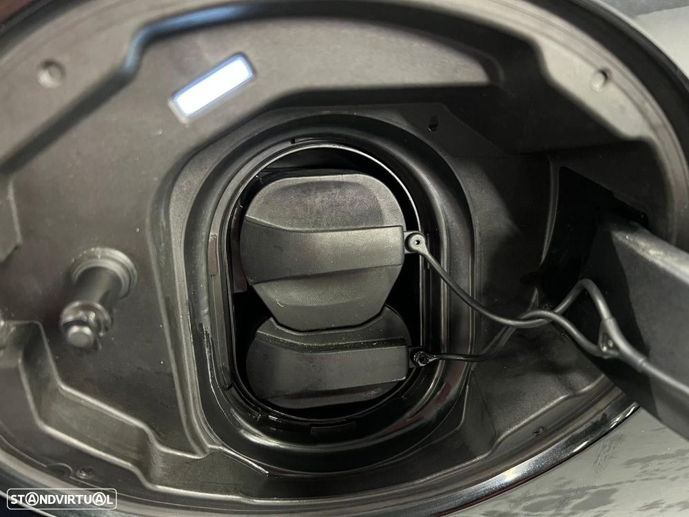 MINI 3 Portas Cooper SE - 21