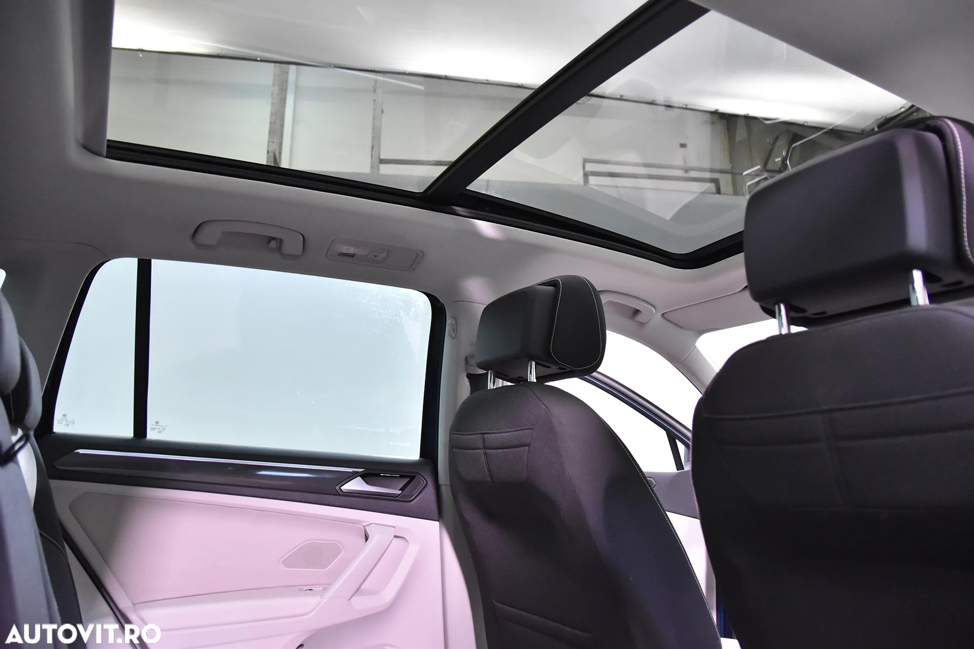 Volkswagen Tiguan - 23