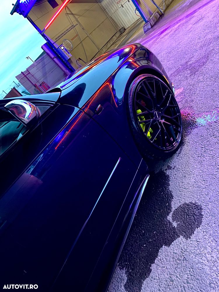 Audi A4 2.0 T FSI multitronic - 10